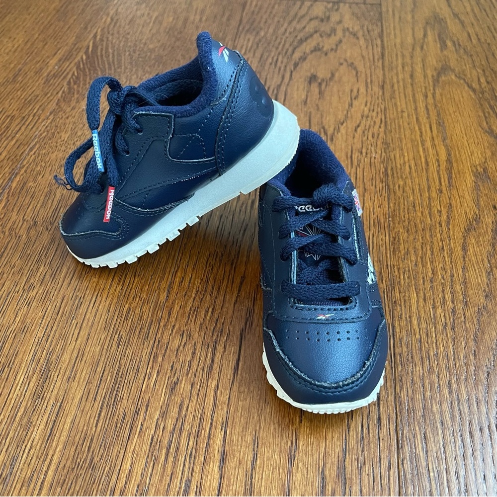 Reebok Sneakers
